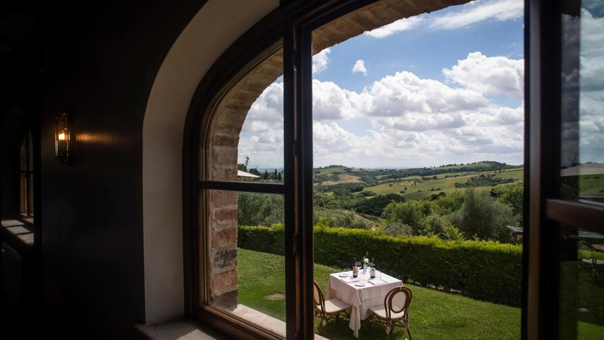 Poggio Paradiso Resort & Spa Montefollonico 4*,  Italy