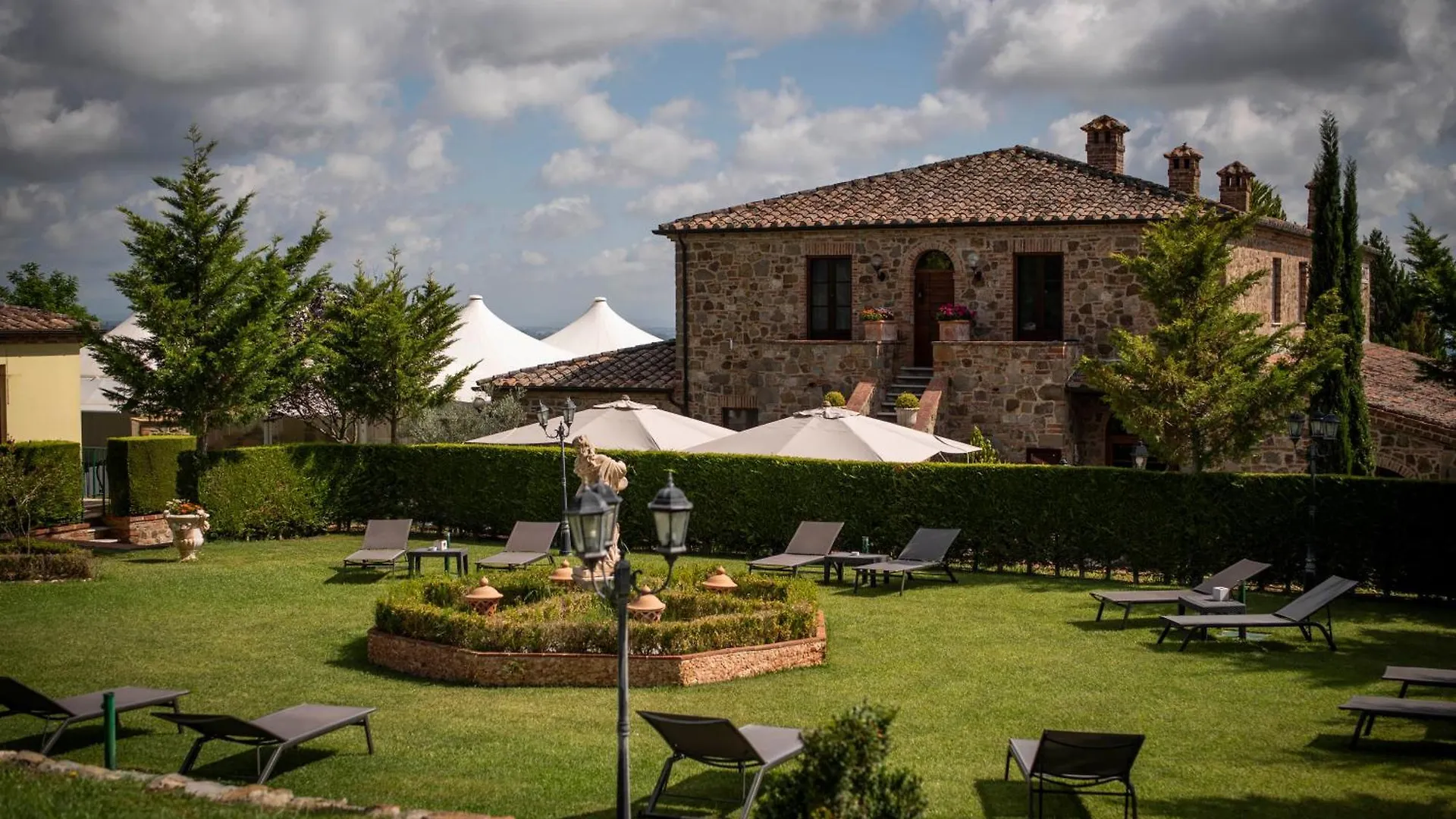 Poggio Paradiso Resort & Spa Montefollonico Italy