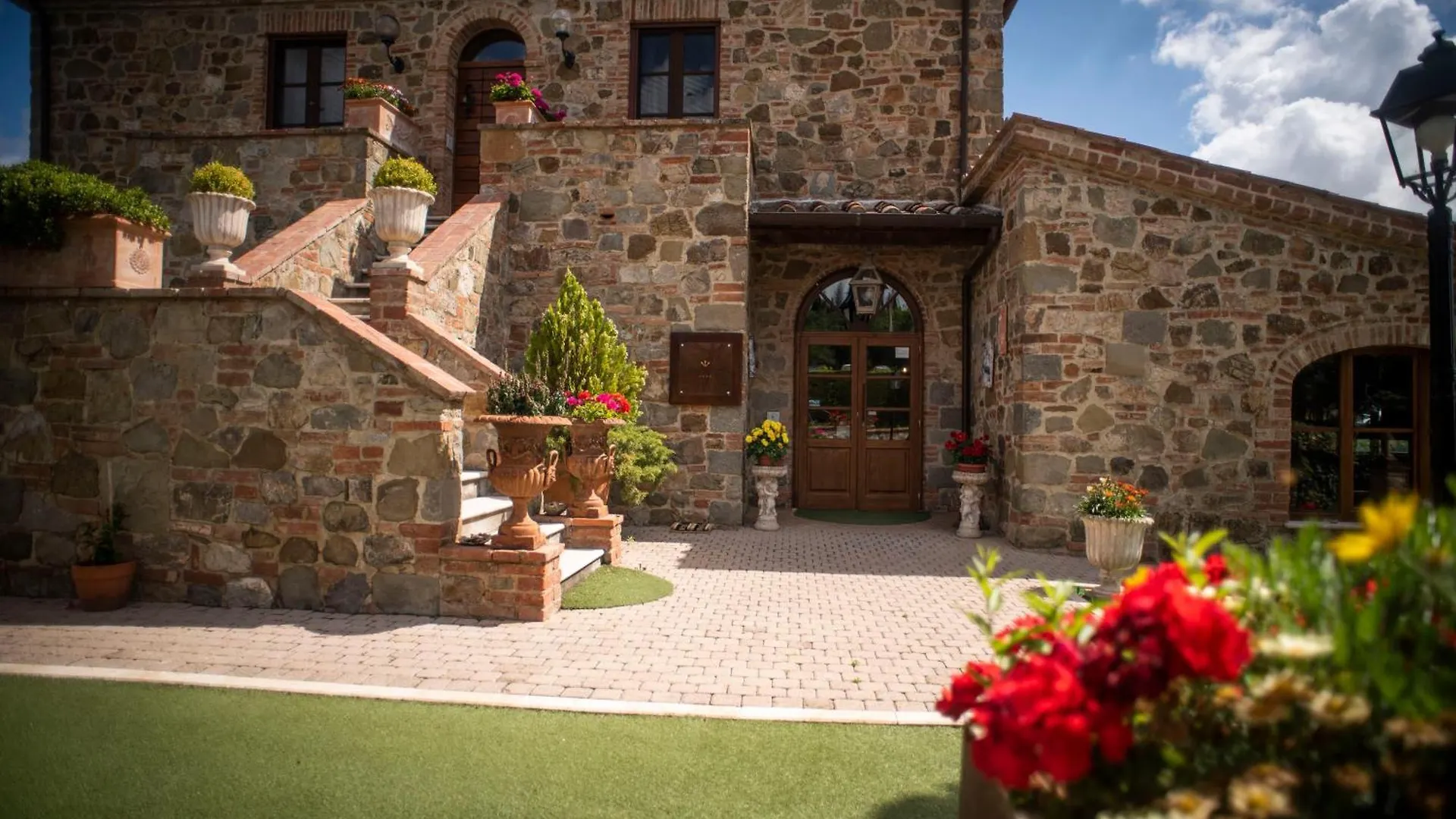 Poggio Paradiso Resort & Spa Montefollonico